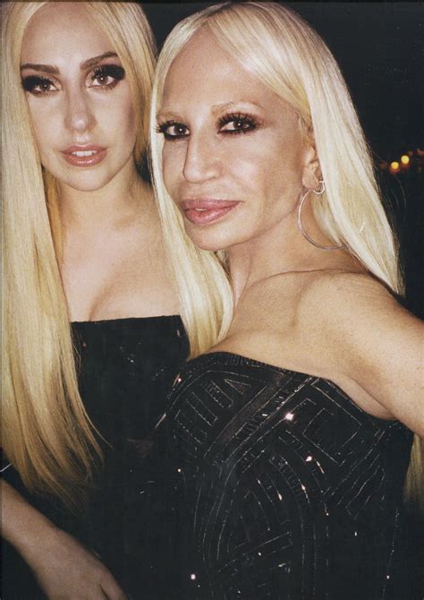 donatella versace y lady gaga|gaga donatella.